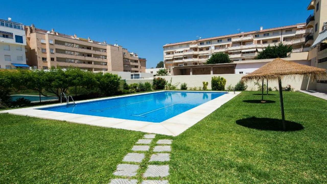 Apartamento Ático Olimpo con Piscina Torre Del Mar Exterior foto
